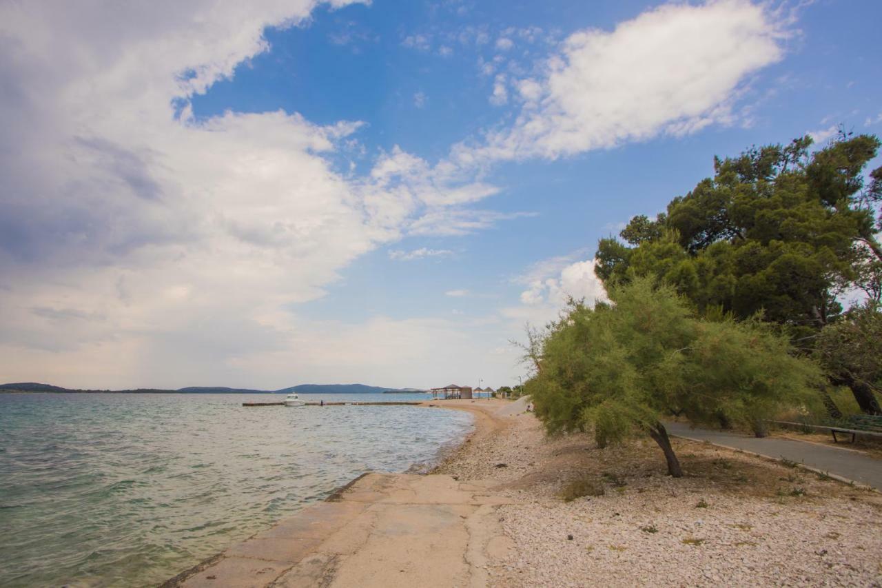 Apartment Seaside Zaboric Luaran gambar